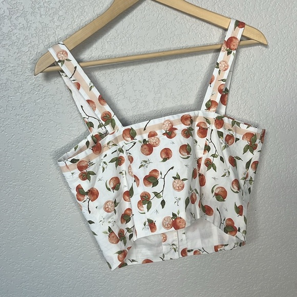 Gal Meets Glam Crop Top Tank Pleated Fruit Orange and White size 6 - Picture 7 of 10